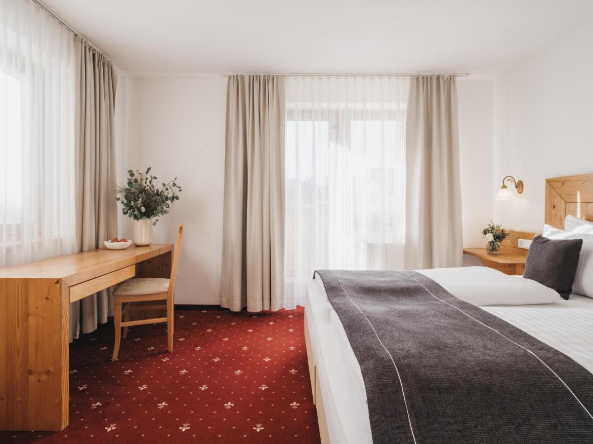 Hotel Vier Jahreszeiten By Vaya Inkl Zell Am See-Kaprun Sommerkarte Екстериор снимка
