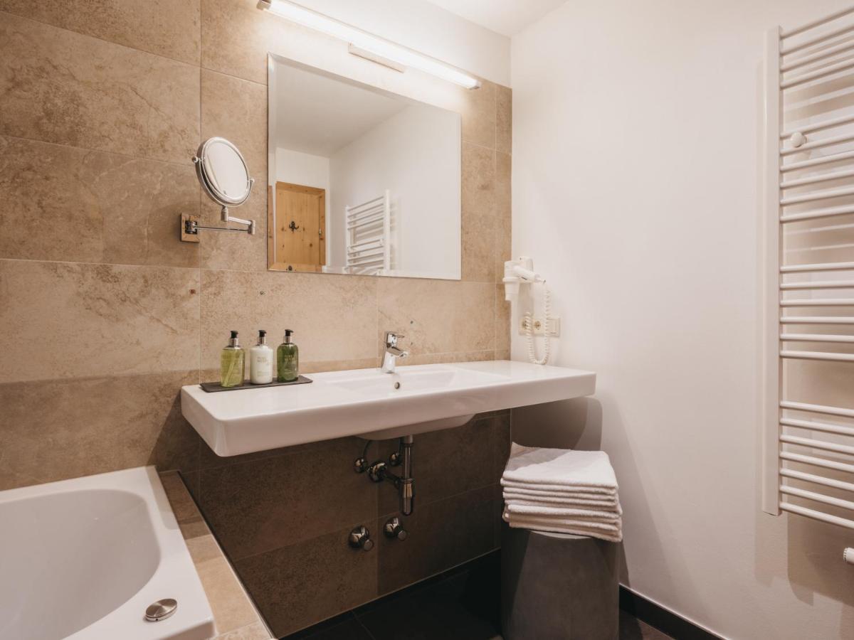 Hotel Vier Jahreszeiten By Vaya Inkl Zell Am See-Kaprun Sommerkarte Екстериор снимка