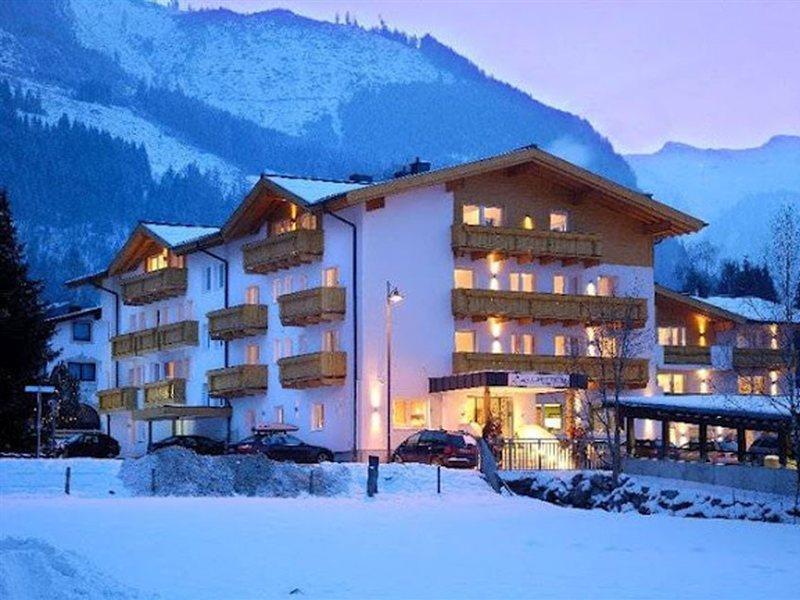 Hotel Vier Jahreszeiten By Vaya Inkl Zell Am See-Kaprun Sommerkarte Екстериор снимка