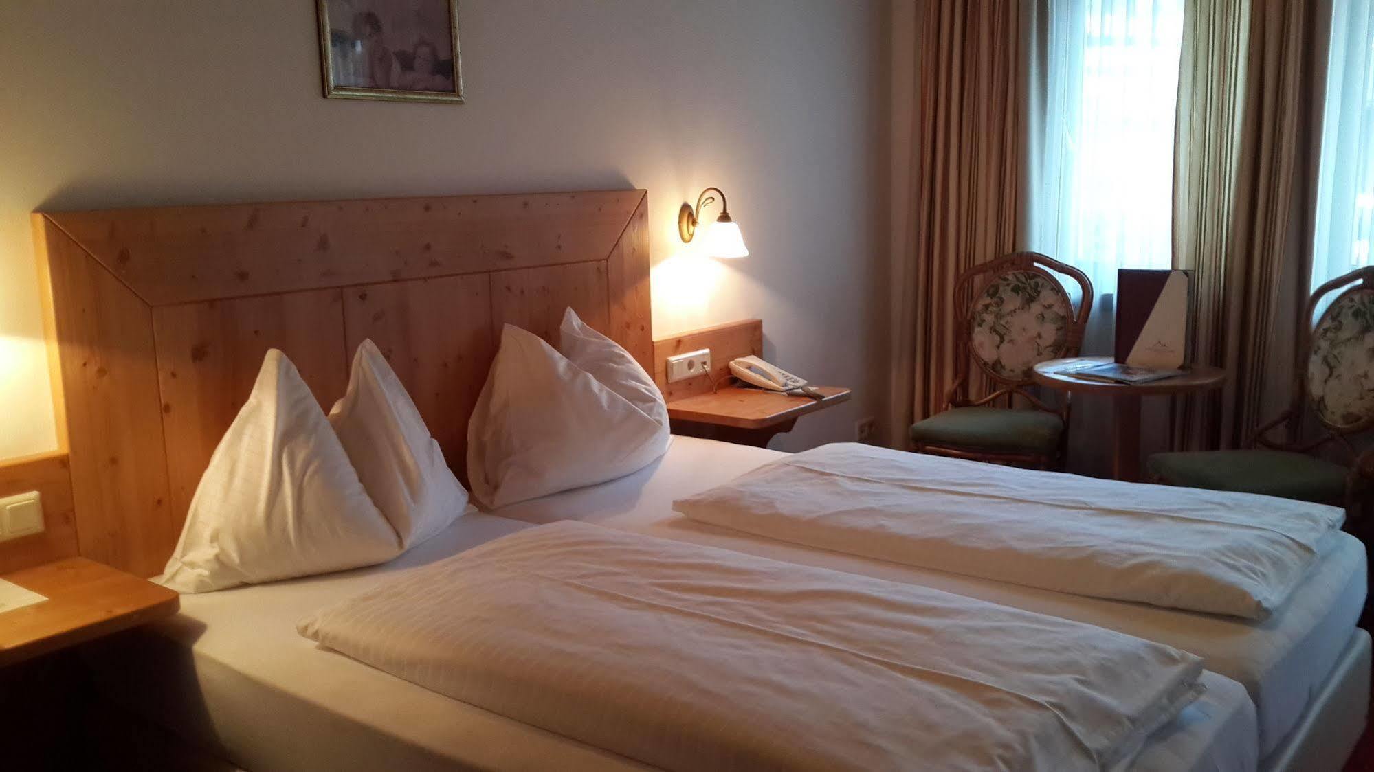 Hotel Vier Jahreszeiten By Vaya Inkl Zell Am See-Kaprun Sommerkarte Екстериор снимка